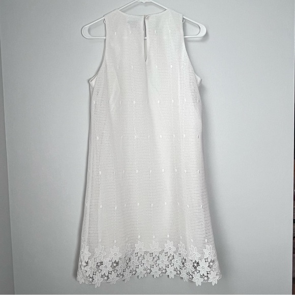 Ann Taylor Size 4 White Sleeveless Embroidered Floral Lace Sheath Dress - Picture 5 of 11
